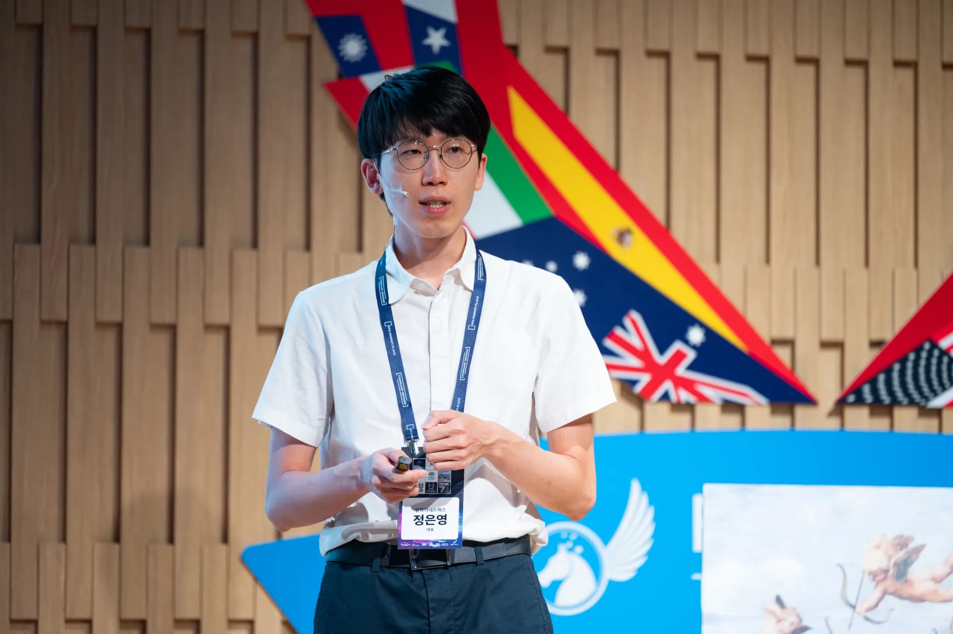 AlpacaX CEO presenting at POSCO IMP Demoday